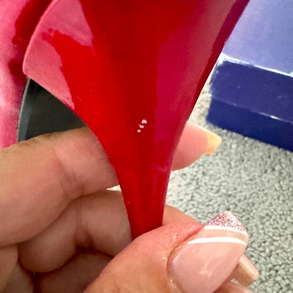 Red patent leather Stuart Weitzman heels - Picture 5 of 6